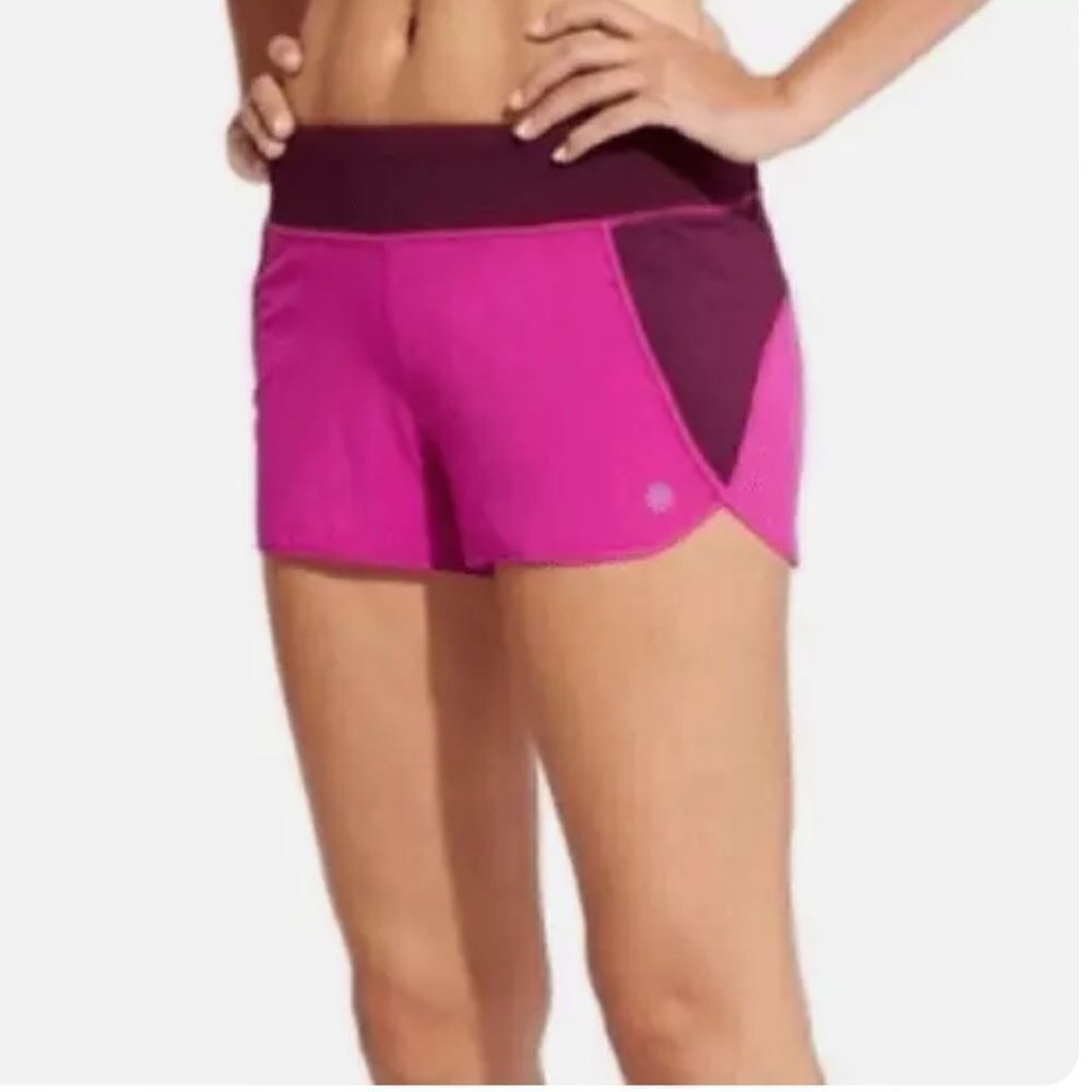 EXCELLENT CONDITION WOMEN’S SIZE XL ATHLETA TRACK THIS RUN LINED 3”SHORTS